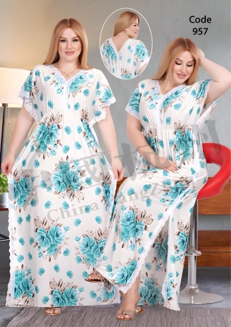 فراشة ابيض ورد كبير